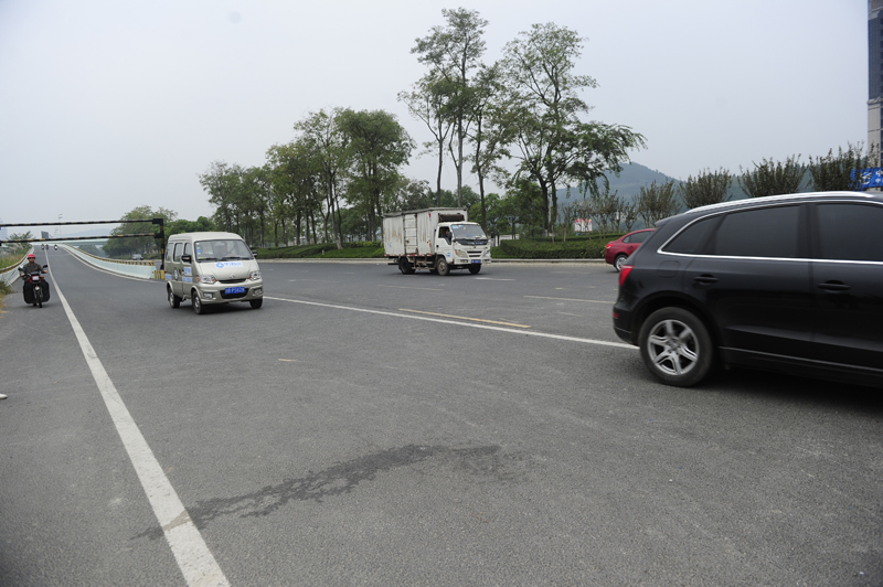 ׯ�к���Ϸ(�й�)�ɷ����޹�˾-����